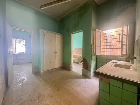 Casa 5 ambientes con 1 baño