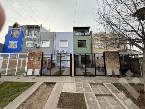 Venta PH de 4 Dormitorios - B° Manuel Belgrano, Neuquen Capital