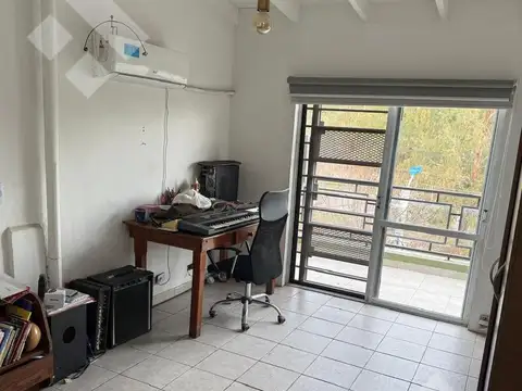 Depto Tipo Casa en Venta de 5 ambientes