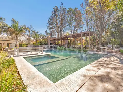 Propiedad  en Carmel CC Totalmente renovada