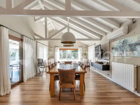 Casa 6 ambientes con 6 baños
