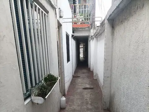 Juan XXIII 1200, Piso pb