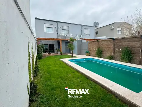 Casa 4 ambientes con 3 baños