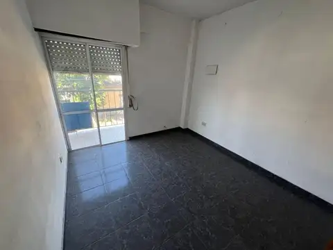DEPTO EN VENTA 4 AMBIENTES SOLIER 6200 WILDE