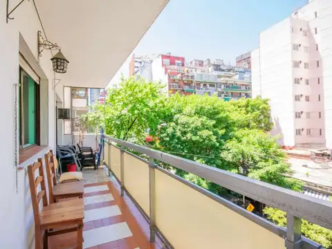 PALERMO 4 AMBIENTES BALCON Y COCHERA
