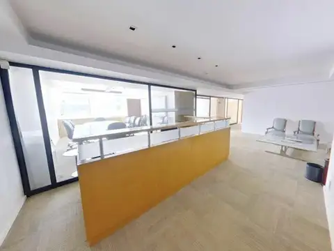 Oficina Monoambiente con 8 baños