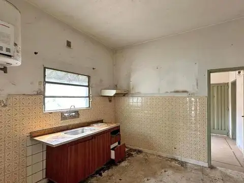 Casa 2 ambientes con 2 baños