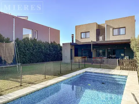 Casa en Venta en Vila Marina, USD 340.000