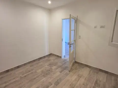 Depto Tipo Casa en Venta en San Jose, USD 65.000