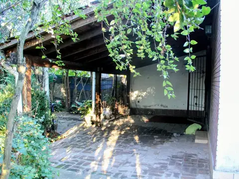 Casa 3 ambientes con 1 baño