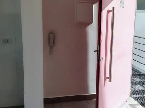 Patricios esq. Constitución Piso 3 Dto 12