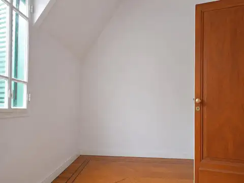 Encantador  3 amb lumin  en edificio histórico reciclado!