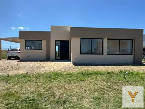Casa en venta - 3 Dormitorios 3 Baños - Cocheras - 800Mts2 - San Sebastián, Escobar