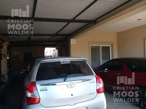 Casa 8 ambientes con 5 baños