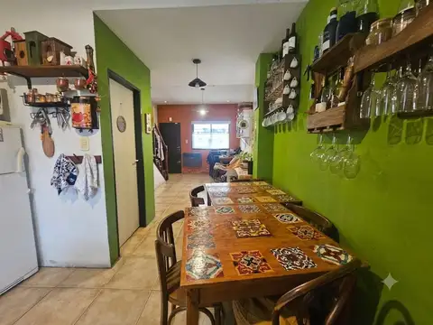 Casa 4 ambientes con 1 baño