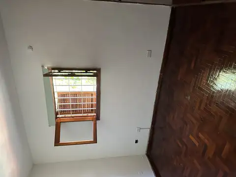 Álvarez Thomas 2300