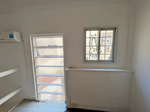 Depto Tipo Casa en Alquiler de 1 dormitorio