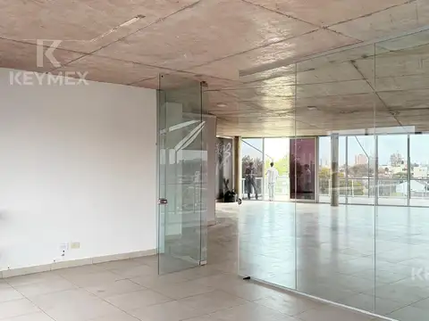 Oficina en Alquiler al Norte