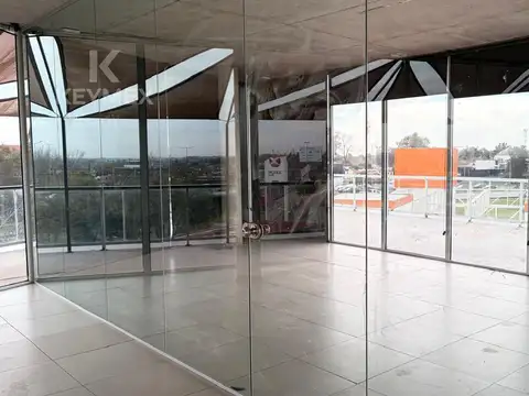 Oficina en Alquiler en Pilar, USD 2.700