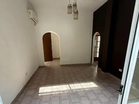 Depto Tipo Casa en Alquiler en Barrio San Pedro, $ 950.000