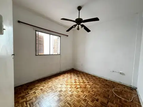 Departamento en Alquiler en Acassuso Vias  /  Santa Fe, $ 650.000