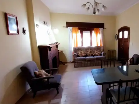 Venta amplio chalet céntrico en Miramar