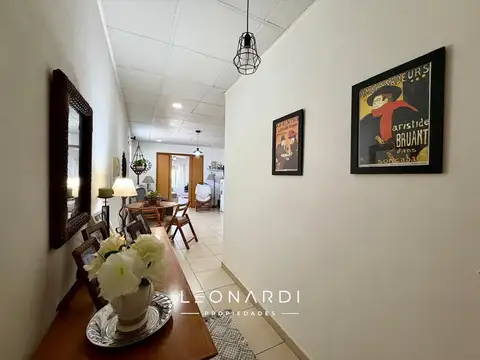 Estrada 871, 2º piso + baulera