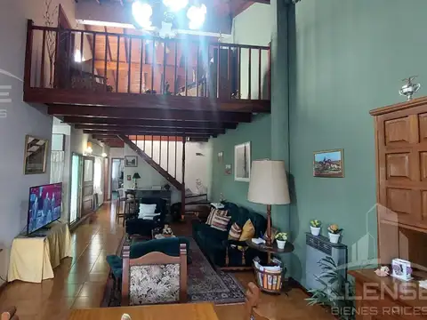 Depto Tipo Casa 4 ambientes con 1 baño