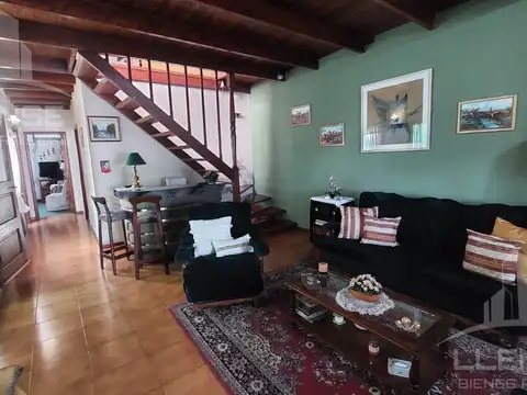 Depto Tipo Casa en Venta 40 años