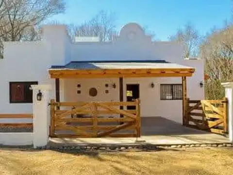 VENTA CASA MAS CABAÑA LOS REARTES