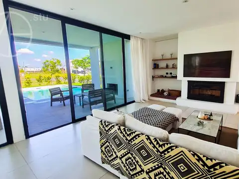 Casa en Alquiler 1 año