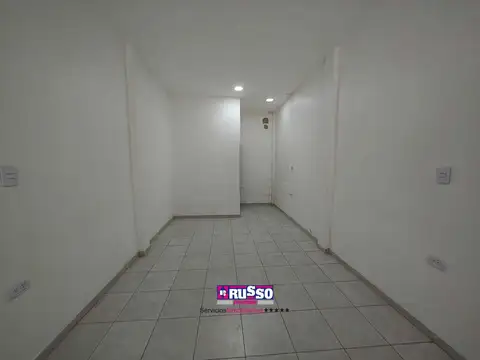 Local en Alquiler en San Justo, $ 450.000