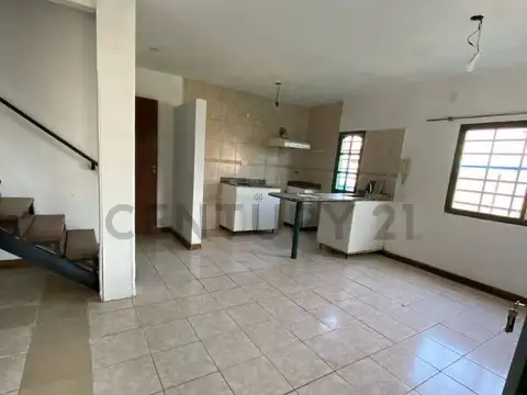 VENTA DE CASA TIPO DUPLEX  EN GONNET