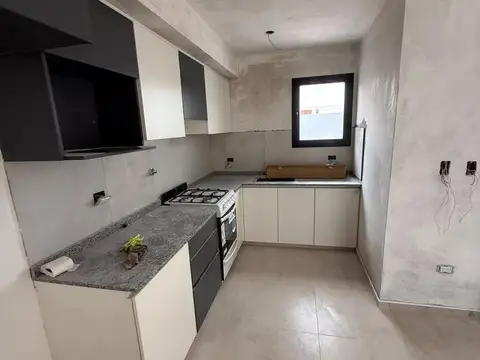 Casa en Venta en Neuquén, USD 170.000