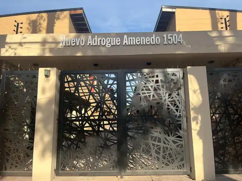 Adrogue venta TRIPLEX  a estrenar muy buena ubicación 