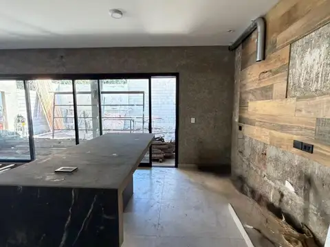 Depto Tipo Casa en Venta de 4 ambientes