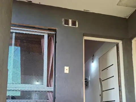 Venta Departamento 2 Amb. Luminoso c/ posibilidad de cochera