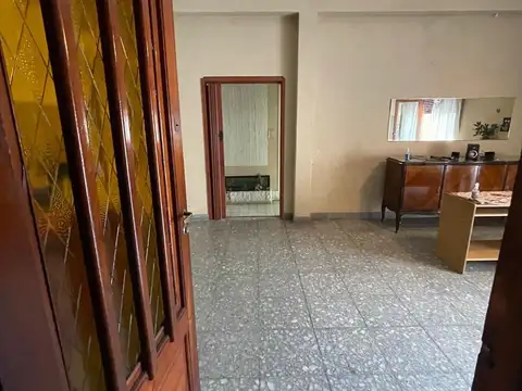 Depto Tipo Casa en Venta 50 años