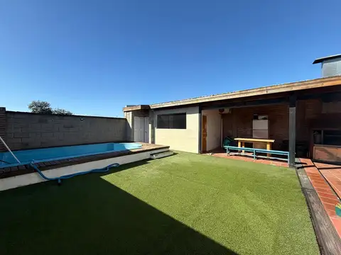 Depto Tipo Casa en Venta en Lomas del Mirador, USD 110.000