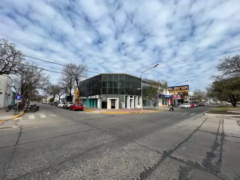 Bv. Roca 1004 esq. Artigas
