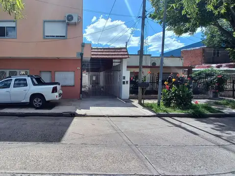 Fernandez al 1600 PA