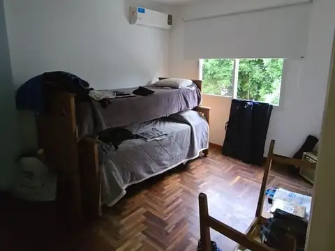Casa en Venta con 4 cocheras
