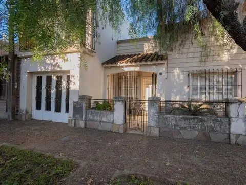 Venta casa 3 dormitorios con gran terreno