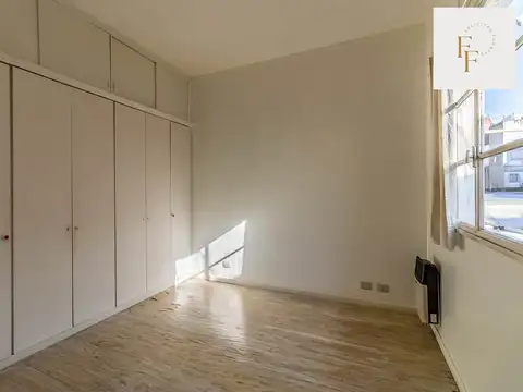 Divino 2 Amb Piso 2 Escalera Vidt 1600 Palermo Usd. 85.000.-