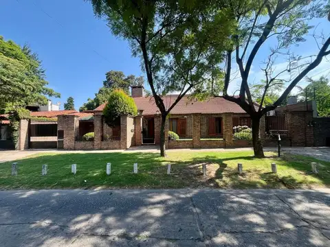 Hermoso Chalet en Castelar Norte