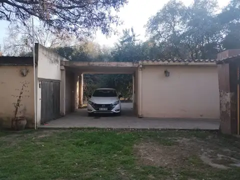 Se vende Casa Quinta en Villa Esquiu
