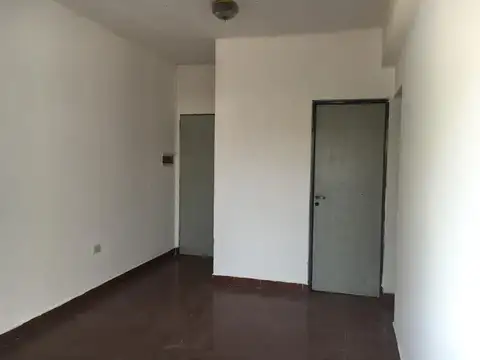 Alberdi 2100, Piso 1