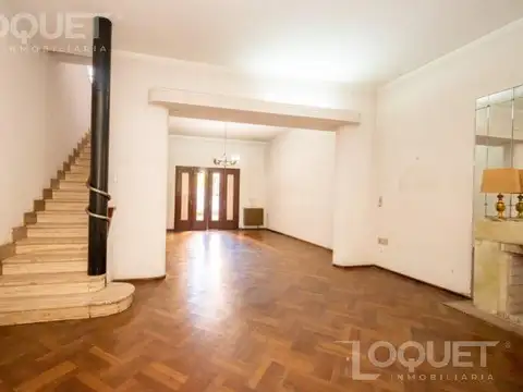 RESIDENCIA URBANA CON CARACTER