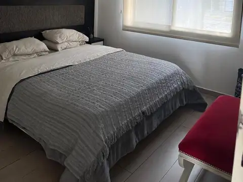 Casa 2 ambientes con 1 baño