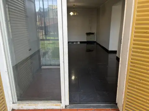Departamento en Venta en Villa Elvira, USD 34.000